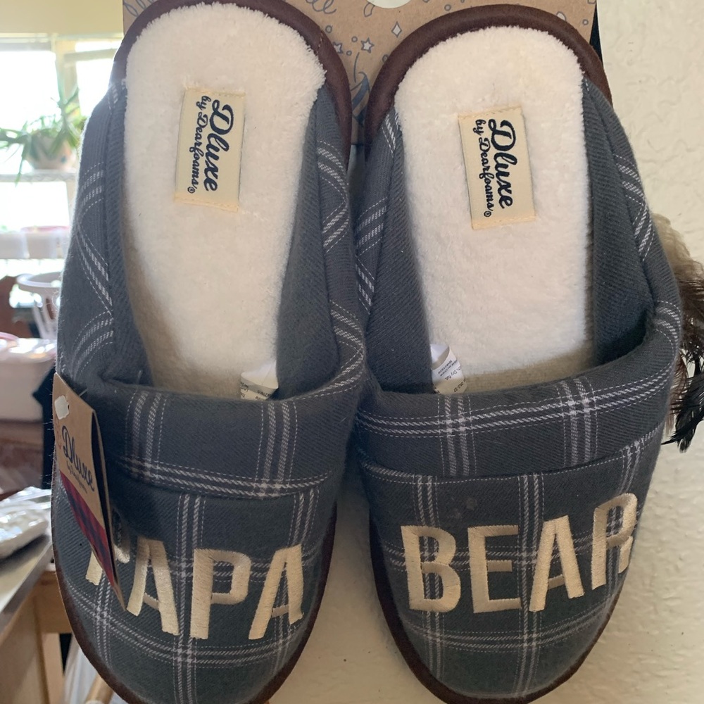 Dear-foams-Men’s house shoe,size 9/10 (new)